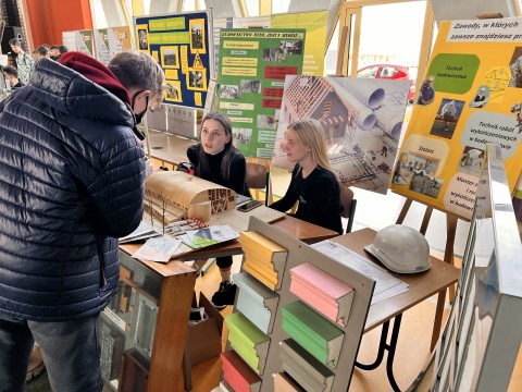 Powiatowe Targi Edukacyjne 2022 na Zielonce