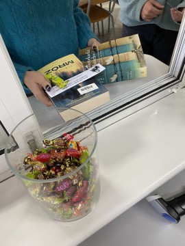 Laureaci konkursu fotograficznego oraz podsumowanie Miesiąca Bibliotek na Zielonce