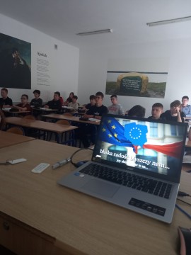 Uczniowie z ZSTiB w Brzesku z wizytą wirtualną w House of European History