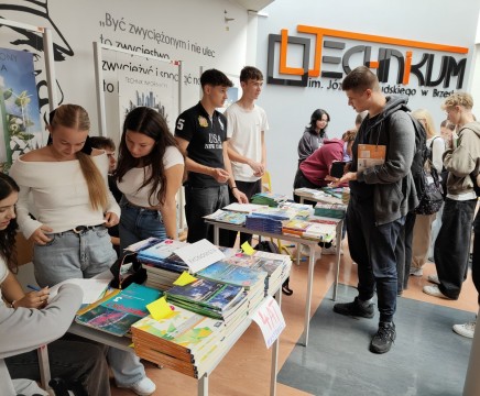 Kiermasz podręczników używanych w Technikum im. J. Piłsudskiego w Brzesku