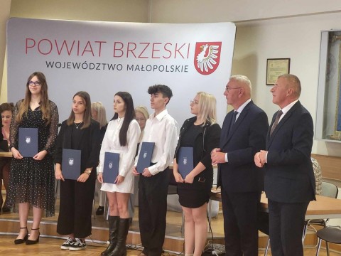 Stypendium Starosty Brzeskiego dla uczniów Technikum im. J. Piłsudskiego!