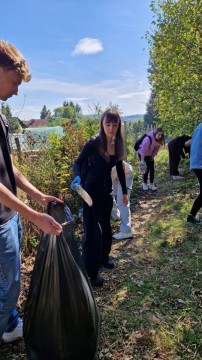 Technikum im. J. Piłsudskiego w Brzesku: SPRZĄTANIE ŚWIATA zakończone!