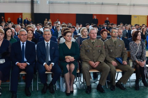 Nauczanie to patrzenie na świat - Dzień Edukacji Narodowej w brzeskim Zespole Szkół Technicznych i Branżowych