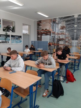Logistycy w akcji! - Tydzień Kształcenia Zawodowego w Technikum im. J. Piłsudskiego w Brzesku