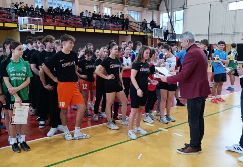 Waleczni Piłkarze i Piłkarki z Technikum im. J. Piłsudskiego w Brzesku!