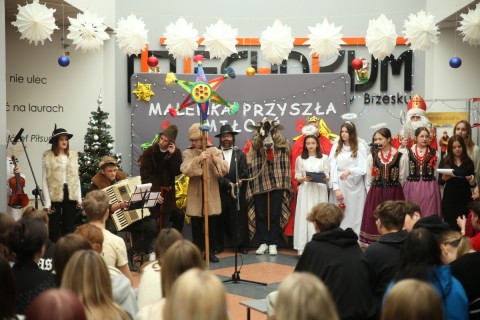 Kiermasz Świąteczny w Technikum im. J. Piłsudskiego w Brzesku