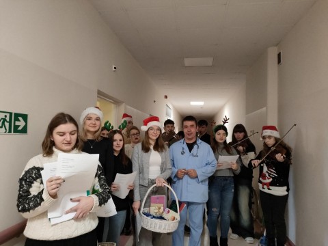 DOBRO POWRACA – świąteczne kolędowanie uczniów z Zielonki