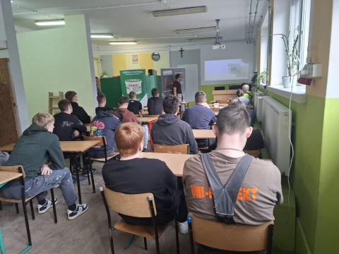 Profesjonalne szkolenie branżowe z firmą CEKOL dla uczniów z Zielonki