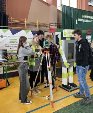 Powiatowe Targi Edukacyjne 2025 na Zielonce