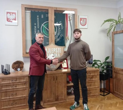 Uczeń Zielonki uczestnikiem zawodów okręgowych Olimpiady polonistycznej