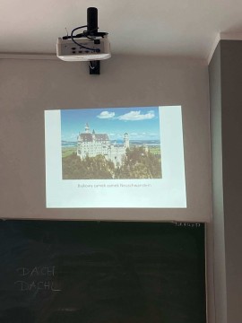Technikum im. J. Piłsudskiego w Brzesku: Wsparcie językowe uczestników programu Erasmus+
