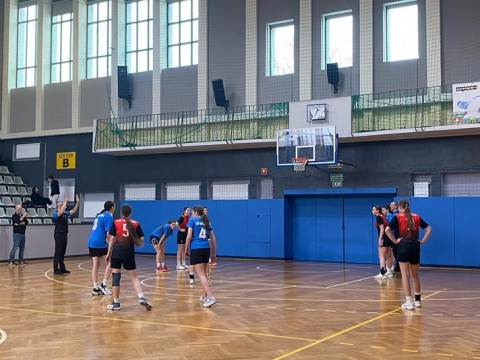 II miejsce reprezentacji LO Brzesko w Koszykówce 5 x 5 dziewcząt  Rejon Tarnowski.