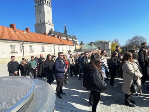 Technikum im. J. Piłsudskiego w Brzesku: Pielgrzymka Maturzystów do Częstochowy