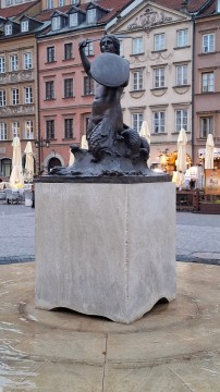 Technikum im. J. Piłsudskiego w Brzesku: Historia i współczesność w jednym miejscu - w Warszawie