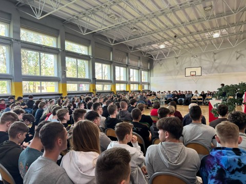 „Masz głos. Masz wybór. Masz wpływ.” - kampania profrekwencyjna w ZSTiB