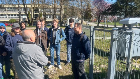 Nauka z bliska uczniowie z Zielonki w Instytucie Fizyki Jądrowej PAN w Krakowie