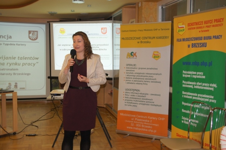 Odkrywanie i rozwijanie talentów drogą do sukcesu na rynku pracy