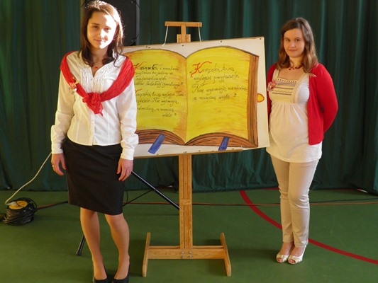 Uczennice SOS-W w Złotej lauretkami konkursu literackiego