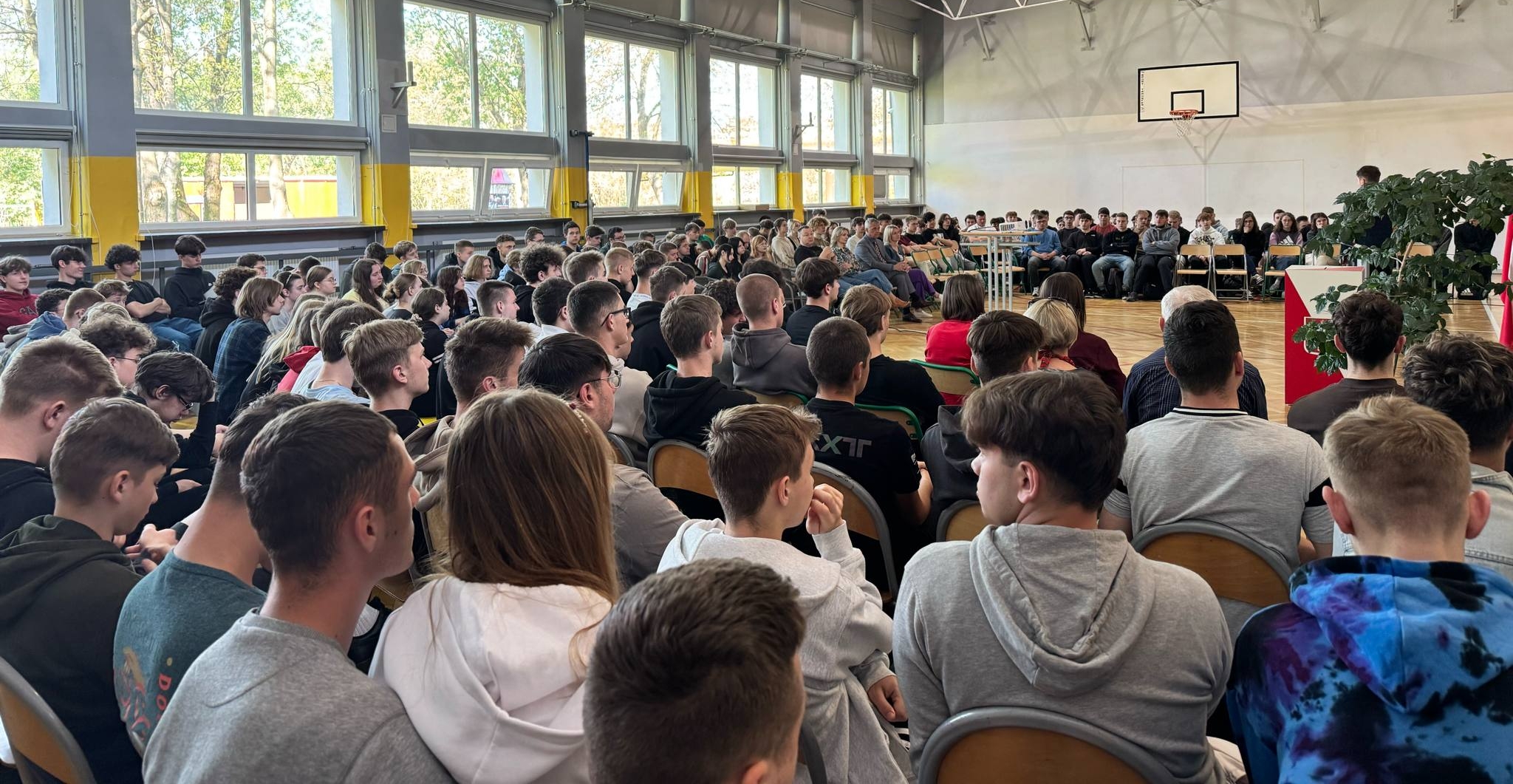 „Masz głos. Masz wybór. Masz wpływ.” - kampania profrekwencyjna w ZSTiB
