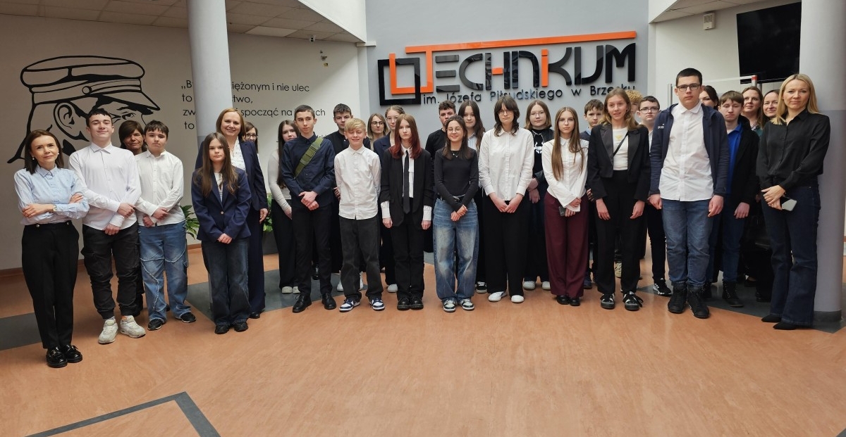 Technikum im. J. Piłsudskiego w Brzesku: II Powiatowy Konkurs Leksykalno – Gramatyczny z Języka Angielskiego dla klas 8 szkół podstawowych