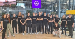 Technikum im. J. Piłsudskiego w Brzesku:Uczestnicy programu ERASMUS+ zwiedzają szklaną manufakturę Volkswagena