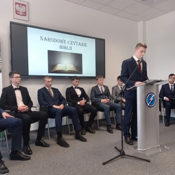 Narodowe Czytanie Biblii z ZSTiB