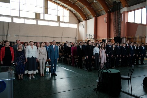 Zakończenie szkoły nie jest końcem, lecz początkiem nowego rozdziału w życiu... – pożegnanie maturzystów w ZSTiB