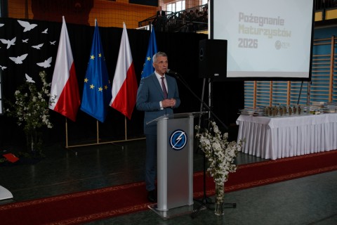 Zakończenie szkoły nie jest końcem, lecz początkiem nowego rozdziału w życiu... – pożegnanie maturzystów w ZSTiB