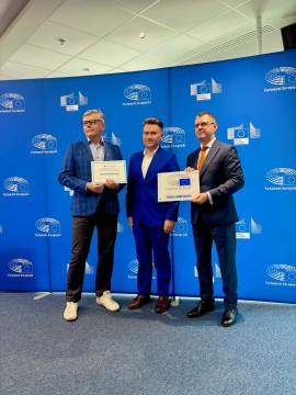 Zielonka dołączyła do elitarnego grona Szkół-Ambasadorów Parlamentu Europejskiego!