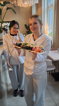 Wyjście zawodoznawcze 2bbk z Zielonki - CZARNY SEZAM restauracja orientalna