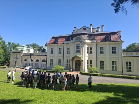 Wizyta uczniów Technikum im. J.Piłsudskiego w Pałacu Goetza