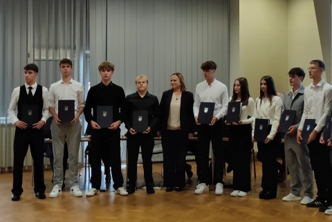 Stypendia i certyfikaty ukończenia staży zawodowych Uczniów Technikum im. Józefa Piłsudskiego w Brzesku!