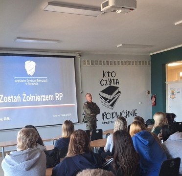 Spotkanie maturzystów z Technikum im. J. Piłsudskiego z przedstawicielami Wojskowego Centrum Rekrutacji w Tarnowie