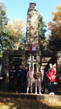 Udział SOSW w Złotej w akcji „SZKOŁA PAMIĘTA”