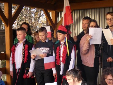 Udział SOSW w Złotej w akcji „SZKOŁA PAMIĘTA”