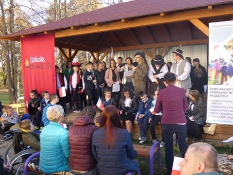 Udział SOSW w Złotej w akcji „SZKOŁA PAMIĘTA”