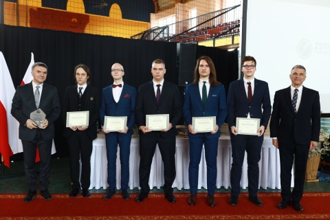 Uroczyste pożegnanie klas maturalnych na Zielonce