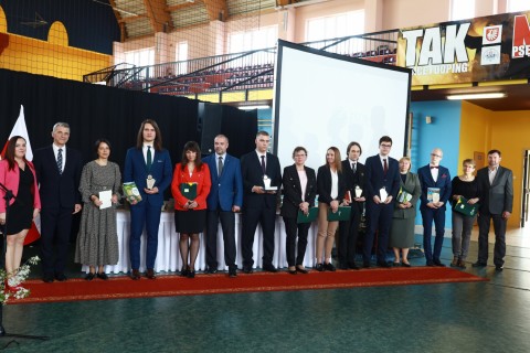 Uroczyste pożegnanie klas maturalnych na Zielonce