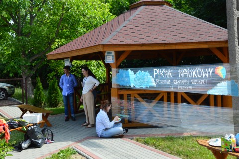 Piknik Naukowy w Powiatowym Centrum Edukacji w Brzesku