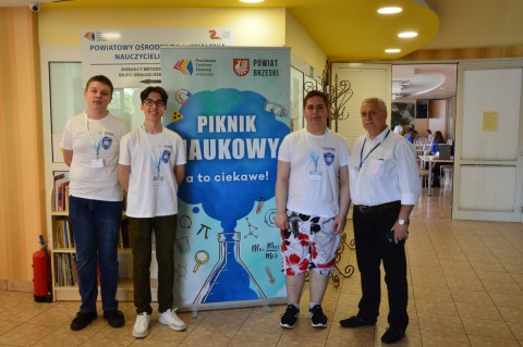 Piknik Naukowy w Powiatowym Centrum Edukacji w Brzesku