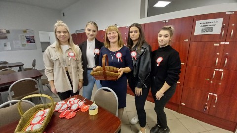 Święto Niepodległości w ZSTiB