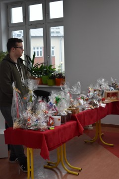 Charytatywny  Kiermasz Mikołajkowy w Technikum im. J. Piłsudskiego