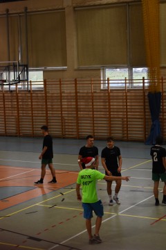 Charytatywny  Kiermasz Mikołajkowy w Technikum im. J. Piłsudskiego