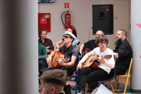 Charytatywny  Kiermasz Mikołajkowy w Technikum im. J. Piłsudskiego