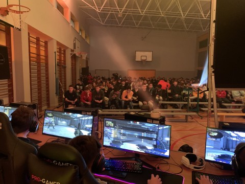 Charytatywny Turniej Mikołajkowy CS:GO na Zielonce