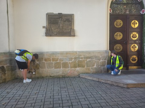 Geodeci z Zielonki szukają skarbów