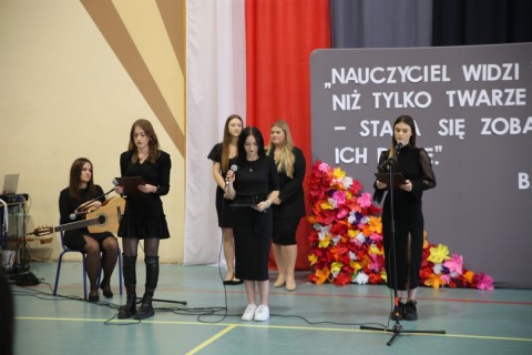 Uroczysta akademia z okazji Dnia Edukacji Narodowej w Technikum im. Józefa Piłsudskiego w Brzesku