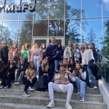 ‘Co robi zdjęcie?’ - Wycieczka zawodoznawcza fotografów z Technikum im. J. Piłsudskiego w Brzesku.