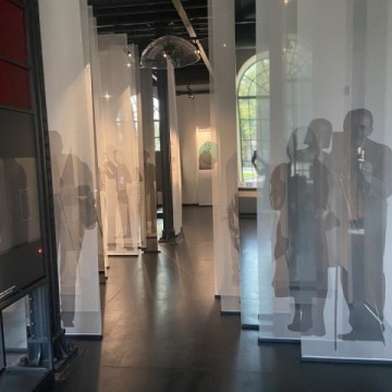 ‘Co robi zdjęcie?’ - Wycieczka zawodoznawcza fotografów z Technikum im. J. Piłsudskiego w Brzesku.