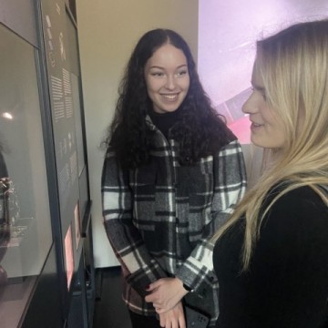 ‘Co robi zdjęcie?’ - Wycieczka zawodoznawcza fotografów z Technikum im. J. Piłsudskiego w Brzesku.